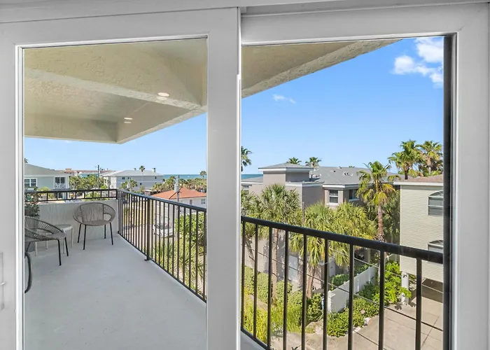 Breathtaking Penthouse Views Oceanview Getaway Apartment Clearwater Beach