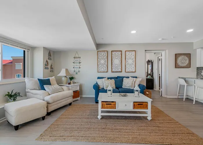 Breathtaking Penthouse Views Oceanview Getaway *